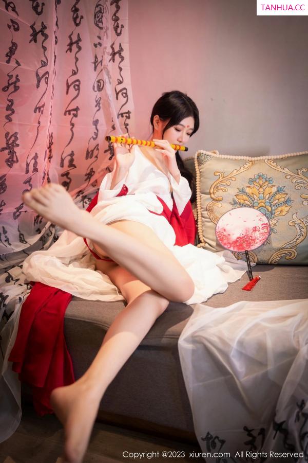   [XiuRen]高清写真图 2023.08.04 No.7192 幼幼 古装美腿第17张图片